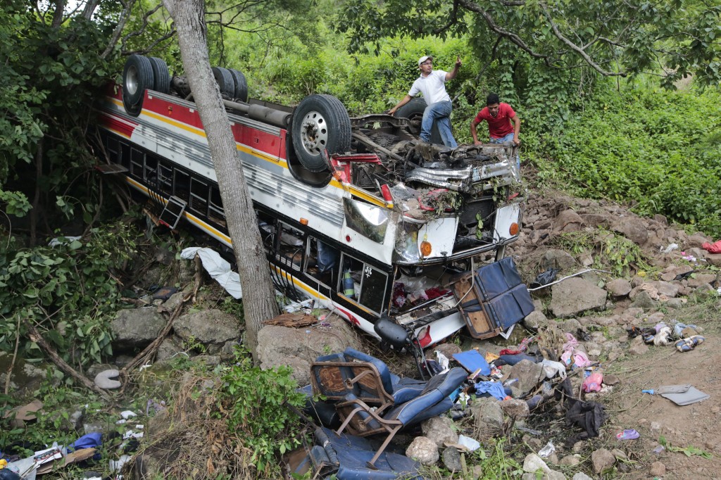 Subió a 15 el número de venezolanos muertos en accidente de bus en Nicaragua