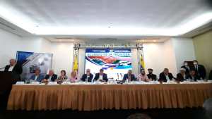 Empresarios venezolanos y colombianos firman acuerdo para reanudar intercambio comercial por la frontera