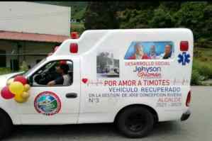 En Mérida forran las ambulancias con propaganda chavista, pero los pacientes son trasladados en camiones