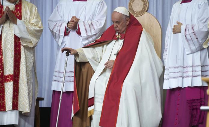 El papa Francisco pide “no oprimir nunca la conciencia de los demás” en misa en Canadá