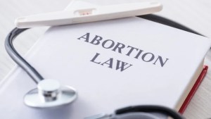 Bloquean temporalmente nueva prohibición de aborto de 15 semanas en Florida