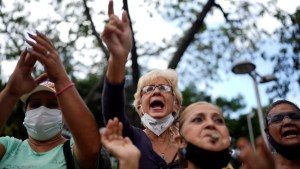 Teachers in Venezuela march, threaten to strike over low pay, few resources