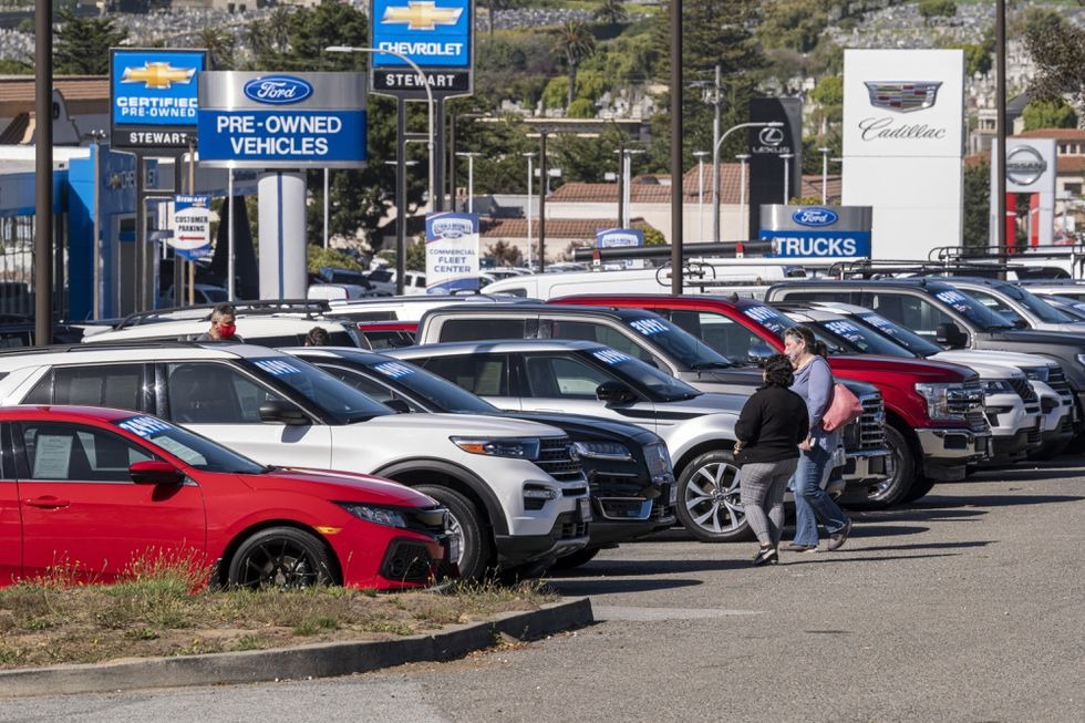 Histórico: California, primer estado en prohibir ventas de autos de gasolina desde 2035