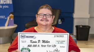 Doble fortuna en EEUU: Ganó dos veces la lotería comprando boletos en la misma tienda