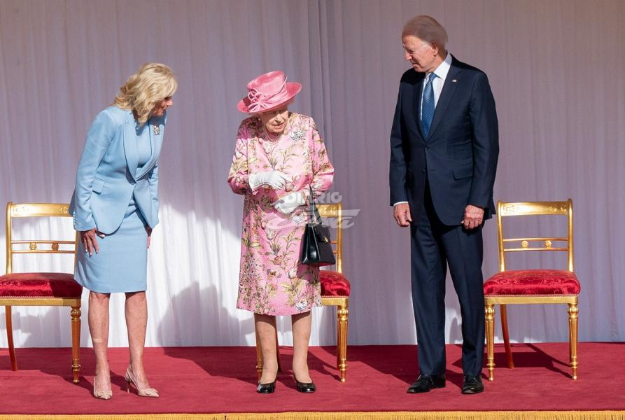 Casa Blanca informó que Biden y su esposa tienen en sus pensamientos a la reina Isabel II