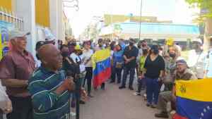 Trabajadores públicos de Falcón se mantienen en la calle contra la Onapre (VIDEO)