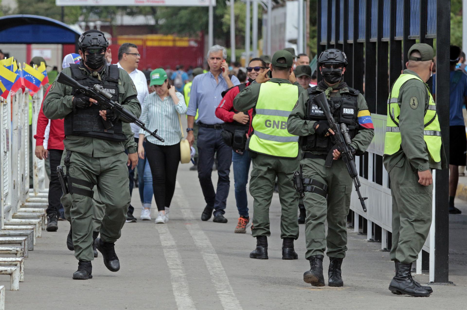 El chavismo reforzará vigilancia en la frontera para “evitar el lavado de dinero”