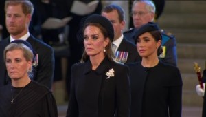 Kate Middleton le lanzó una mirada a Meghan Markle para paralizarla, afirma experta en lenguaje corporal