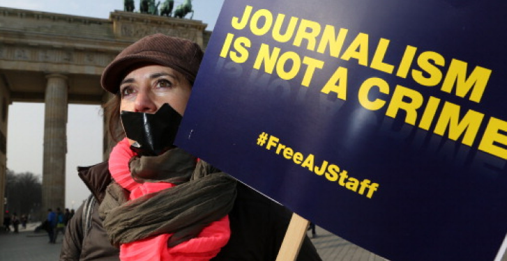 Liberaron a cuatro periodistas egipcias tras ser acusadas de difamar partido pro Sisi