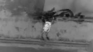 VIDEO: Tropas ucranianas demuestran “cómo sacar la basura” dejando pasear drones sobre tanques rusos