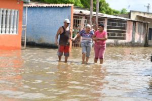 Al menos 480 familias están afectadas tras la crecida de los ríos Amana y Mapirito en Maturín