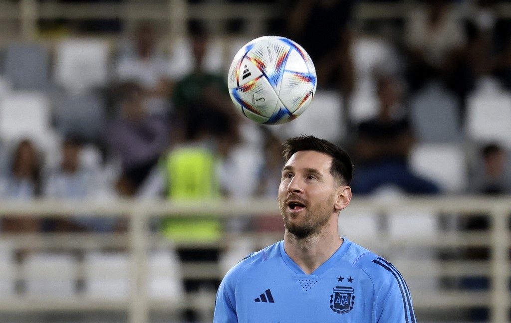 Pese al optimismo de los hinchas, Messi prefiere ir con calma en Qatar