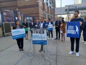 Mueven el voto latino en las calles de Nueva York hasta el último minuto