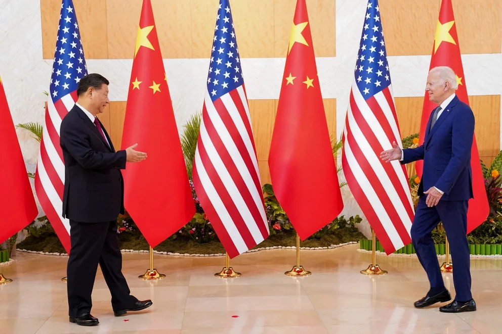Xi pide a Biden tener una conversación “franca” para mejorar relaciones