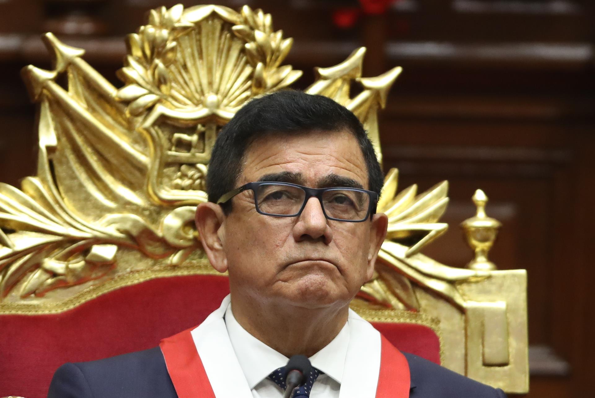 Alertaron que Pedro Castillo pretende cerrar el Congreso peruano