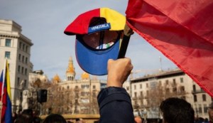 España bate su récord de población gracias a inmigrantes como venezolanos y colombianos