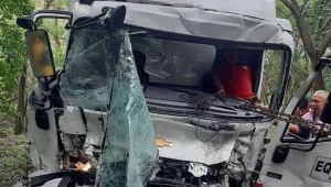 Tragedia en Colombia: nueve muertos en choque entre camión y vehículo de servicio público