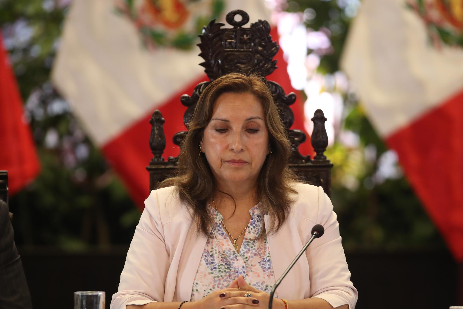 Fiscalía peruana abrió investigación a Dina Boluarte por muertes durante los disturbios