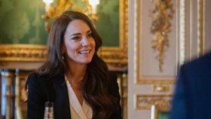 Kate Middleton “envía” un mensaje al príncipe Harry tras las acusaciones en su libro