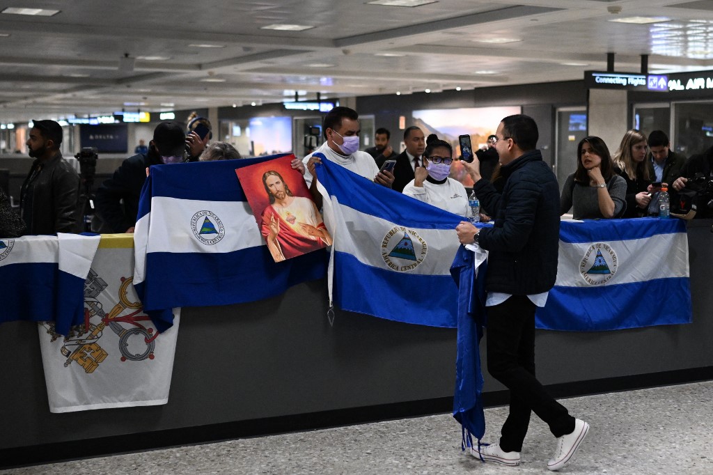Presos políticos nicaragüenses se enteraron en pleno vuelo de que iban a EEUU