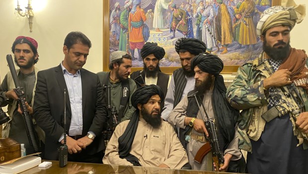 Los talibanes anuncian el inicio de un nuevo ciclo universitario sin mujeres