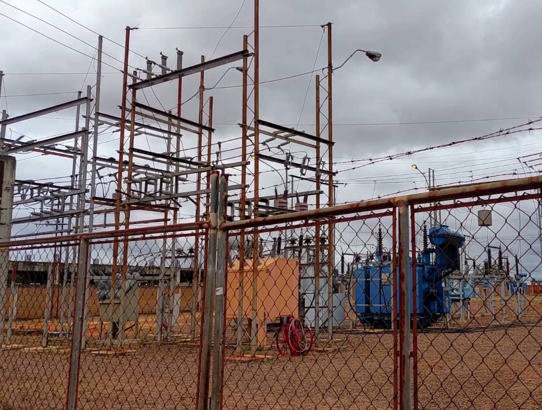 Cortes eléctricos no dan tregua en ocho estados de Venezuela