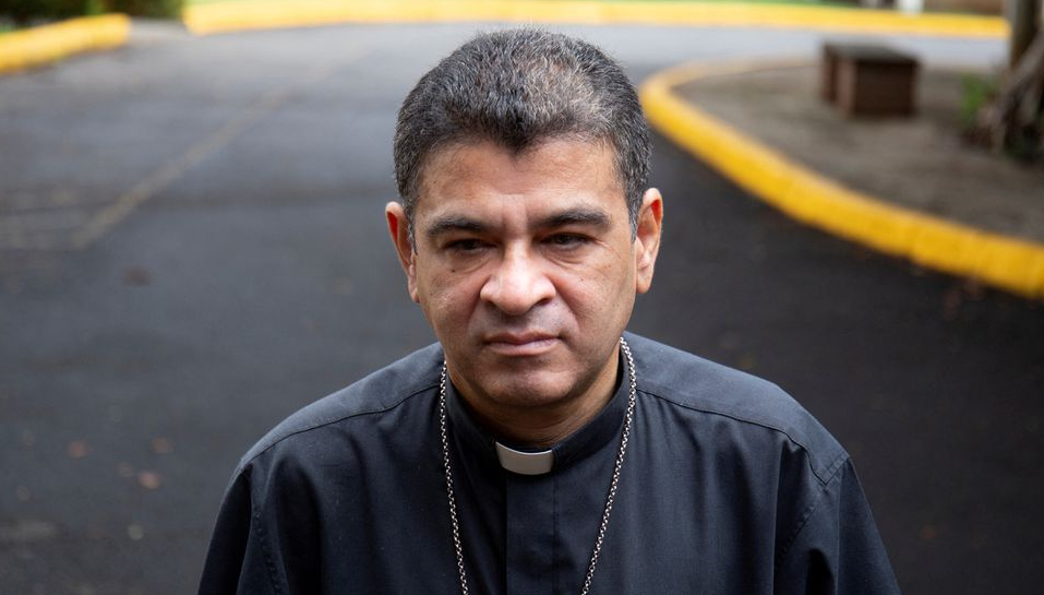 Régimen de Nicaragua cambió de celda al obispo Rolando Álvarez tras negarle excarcelación