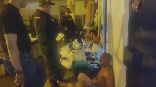 VIDEO: El allanamiento en la celda de alias “Negro Ober”, criminal quien amenazó con atentar contra comerciantes en Colombia