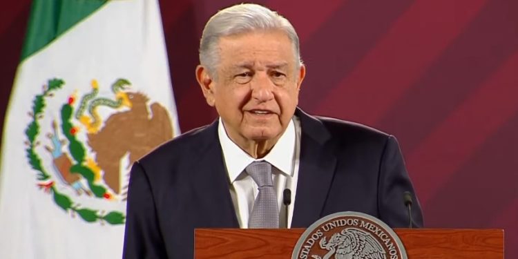 Tras culpar a los propios migrantes, López Obrador pidió a la Fiscalía investigar incendio en Ciudad Juárez
