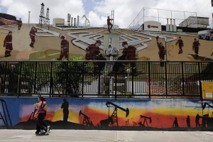 Venezuela: The Rise and Fall of a Petrostate