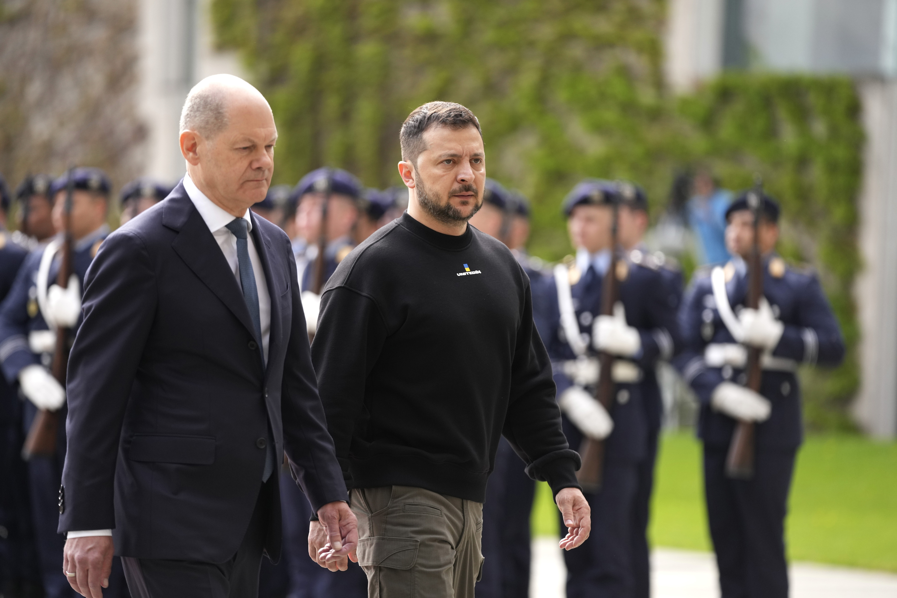 Zelenski llega en visita oficial a Alemania tras anuncio de amplio paquete de ayuda militar a Ucrania