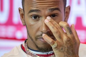 Hamilton reveló que su nuevo contrato con Mercedes está “casi listo” para ser firmado