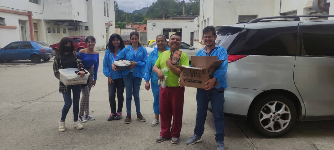 Alimentando con Amor: La ayuda social para pacientes y personas en situación de calle que cumple seis años en Mérida