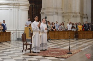 La Arquidiócesis de Granada en España ordena a dos nuevos sacerdotes; uno de ellos apureño (Video)