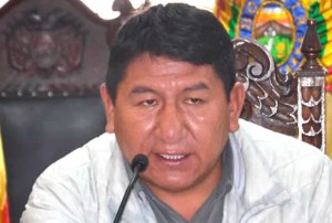 Detuvieron al gobernador oficialista boliviano Jhonny Mamani por nexos con una “estructura criminal” en Chile
