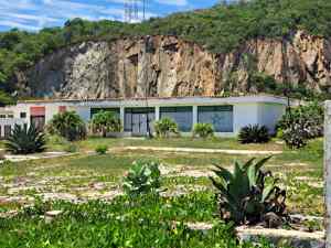 Indolencia del chavismo ahogó en el abandono al Hospital del Mar en Ocumare de la Costa