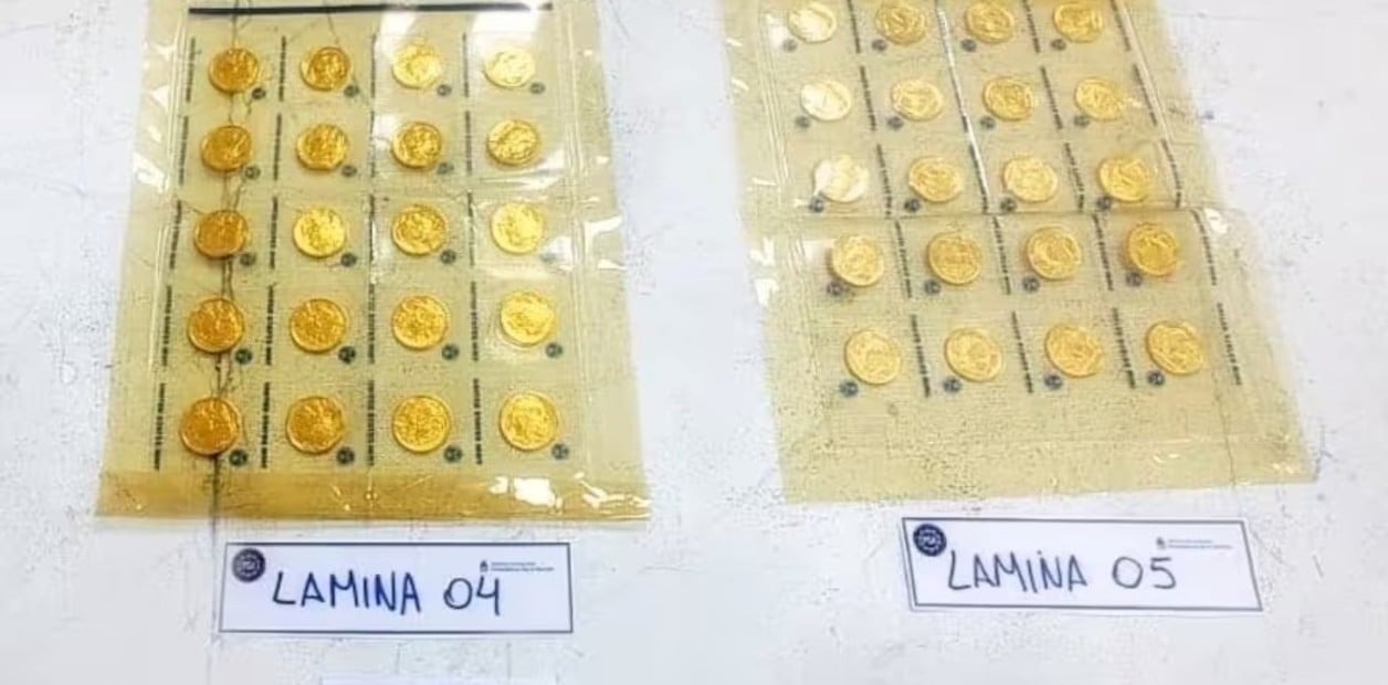 Mujer intentó abordar un vuelo a Miami, pero su plan fracasó: Llevaba 420 monedas de oro en maleta de mano