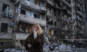 Ucrania sufrió otro bombardeo masivo en Kiev y promete seguir la contraofensiva en otoño