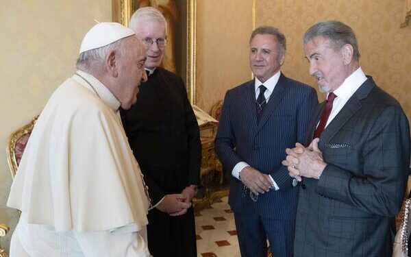 ¿Rocky en el Vaticano? De qué se trató la curiosa visita de Sylvester Stallone a el papa Francisco