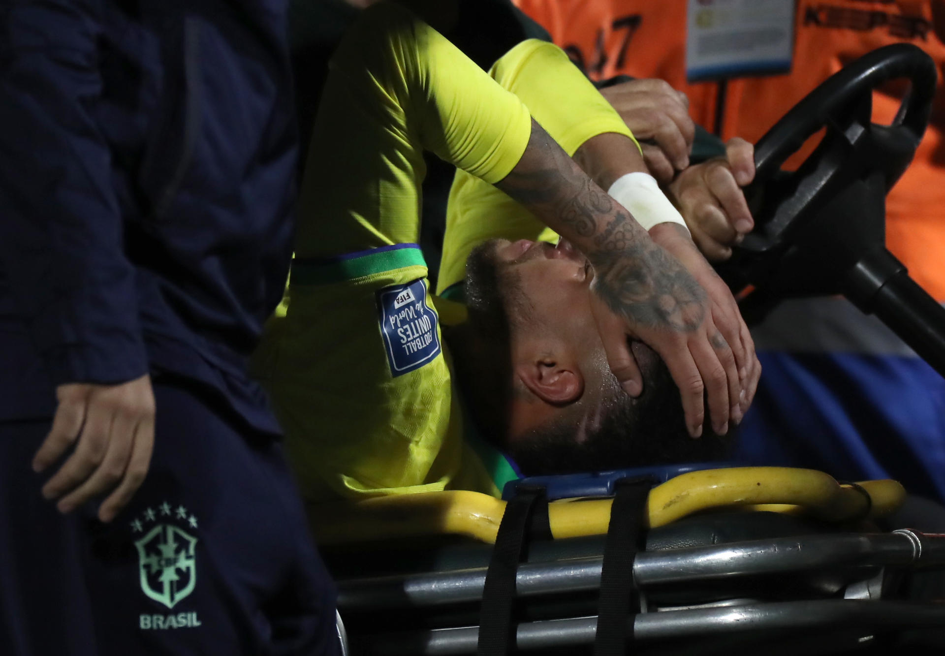 “Es mí peor momento”, el desgarrador posteo de Neymar tras la gravísima lesión que sufrió con Brasil