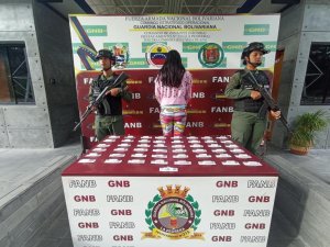 Agarraron en Táchira a mujer que transportaba 49 dediles de cocaína en un autobús procedente de Colombia