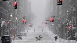 Fuertes tormentas causarán estragos a viajeros en Nueva York durante el día de Acción de Gracias
