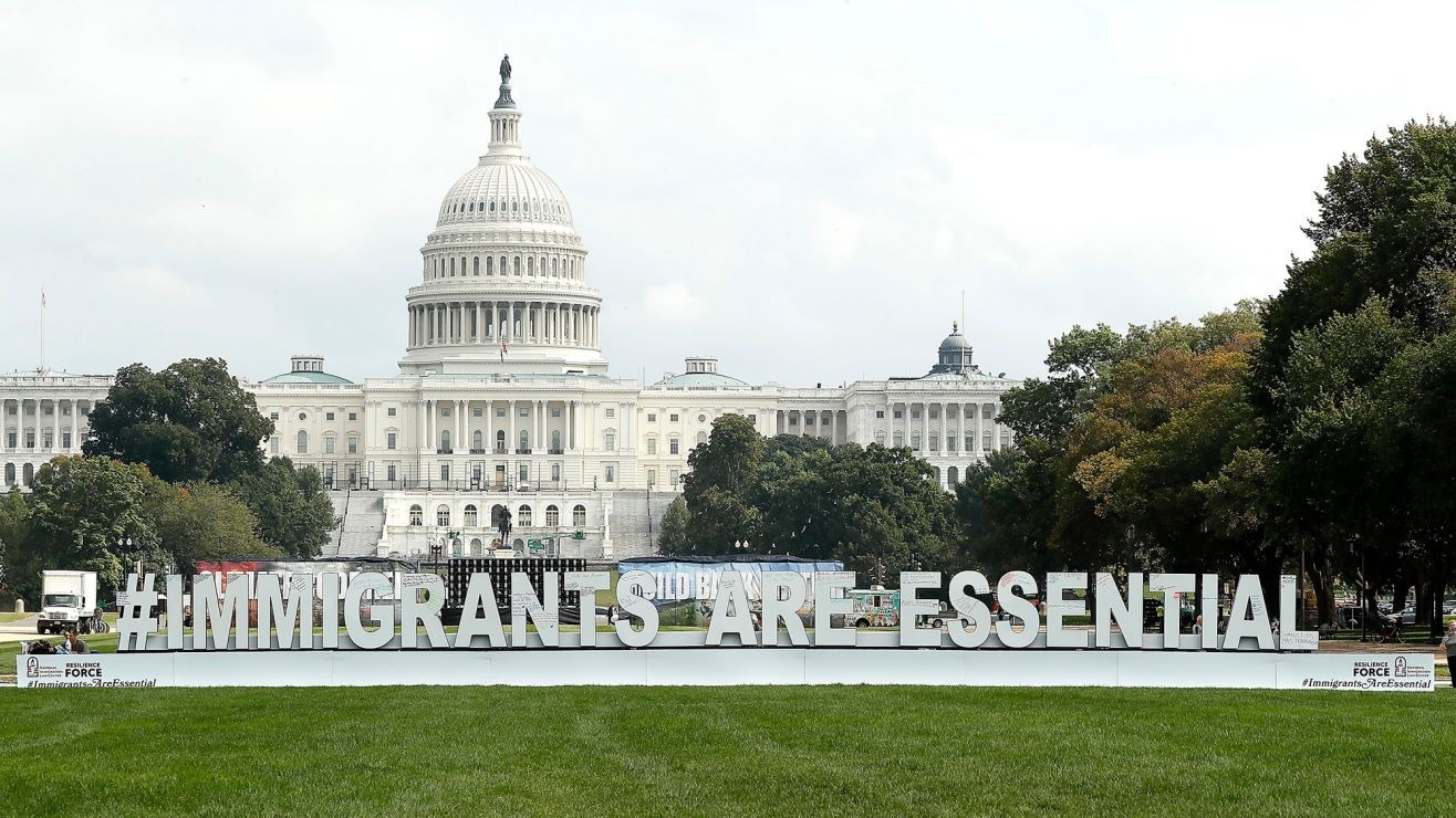 Republicanos descartarían camino a la ciudadanía para indocumentados en proyecto de ley migratoria