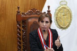 Parlamentaria presentó denuncia en el Congreso contra la fiscal general de Perú