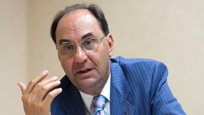 Político español Vidal-Quadras está “estable y sin riesgo vital” tras ser intervenido