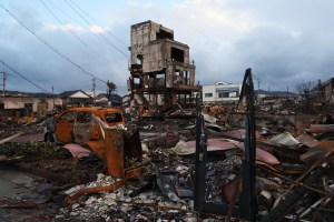 Tropas de EEUU se unen a las tareas de asistencia a afectados por el terremoto de Japón