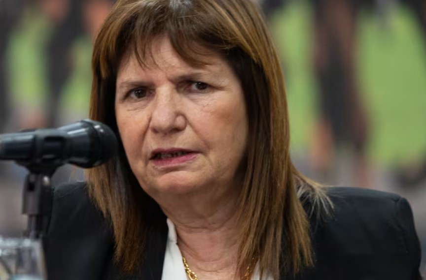 Sospechosos de terrorismo en Argentina iban a alojarse en hotel a dos cuadras de la Embajada de Israel, reveló Patricia Bullrich