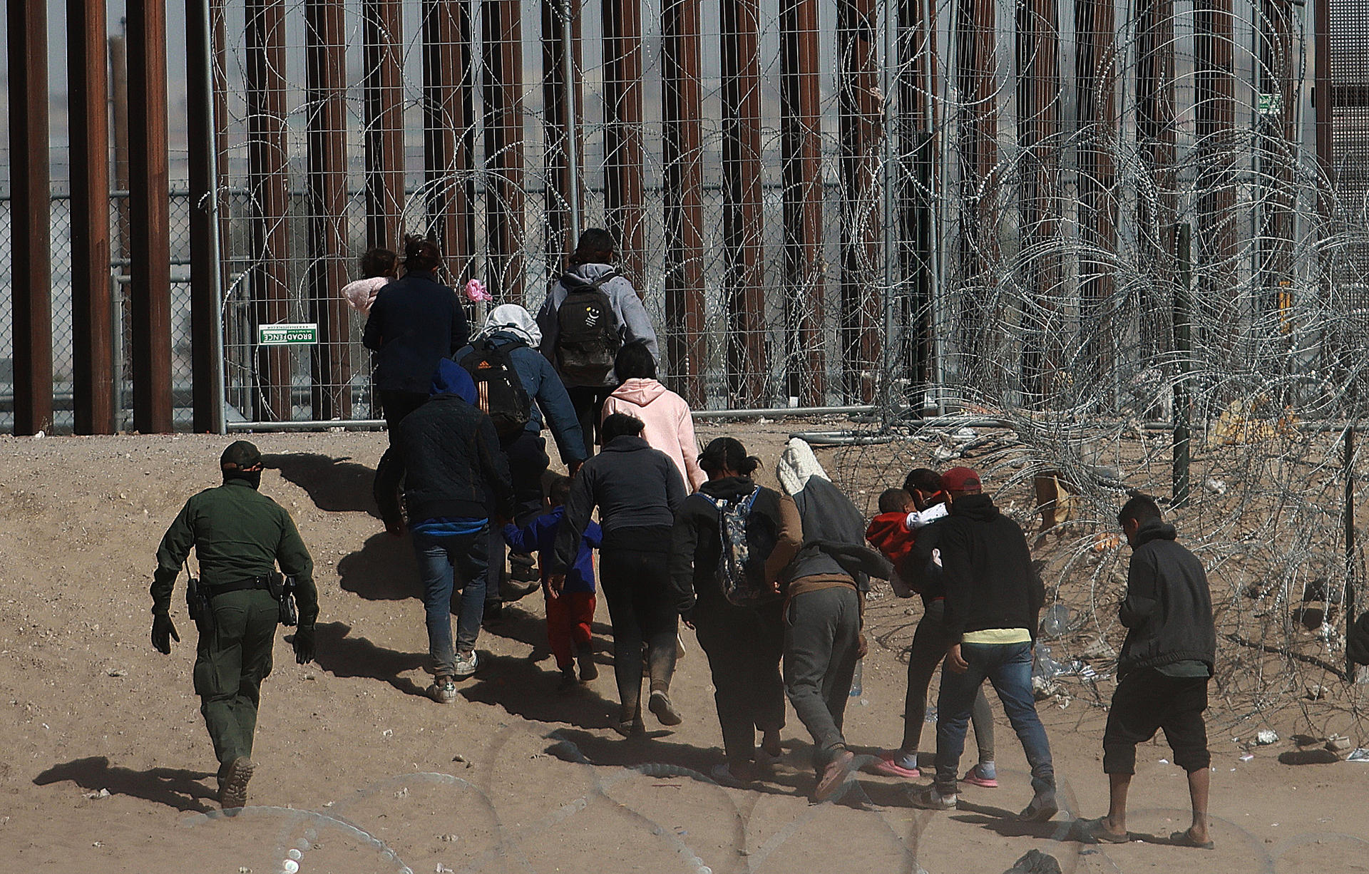 Denver canceló programas de ayuda a nuevos migrantes, en su mayoría venezolanos, por falta de fondos