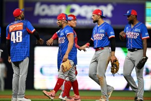 Puerto Rico le propinó la primera derrota a Venezuela en la Serie del Caribe
