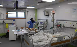 La OMS alerta sobre la situación límite de pacientes y refugiados en el hospital Naser